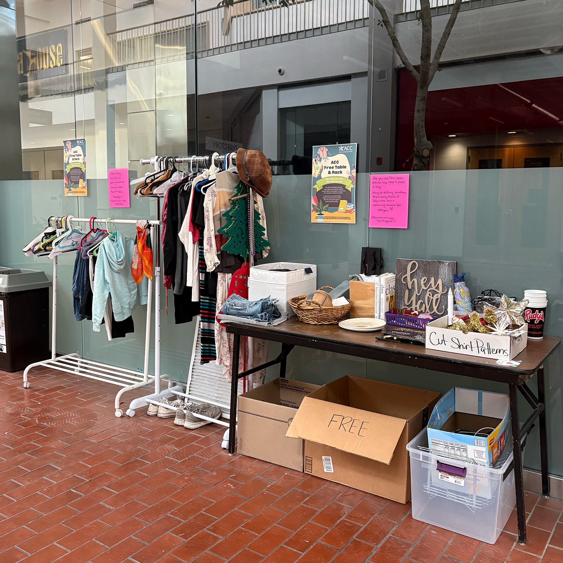 Free Table & Rack